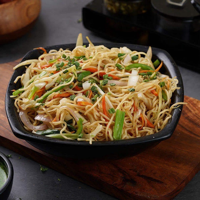 Veg Hakka Noodles