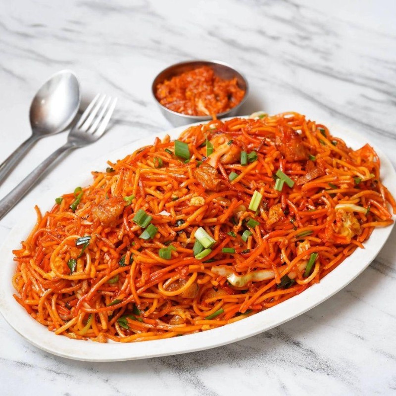 Veg Schezwan Noodles